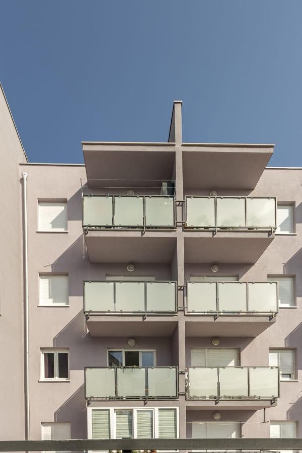 Cool Apartman Split Exterior photo