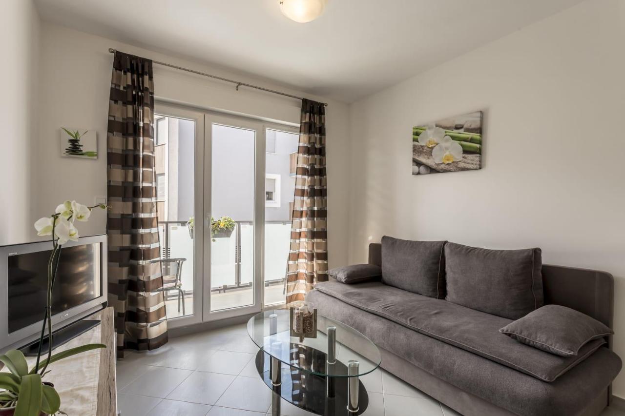 Cool Apartman Split Exterior photo